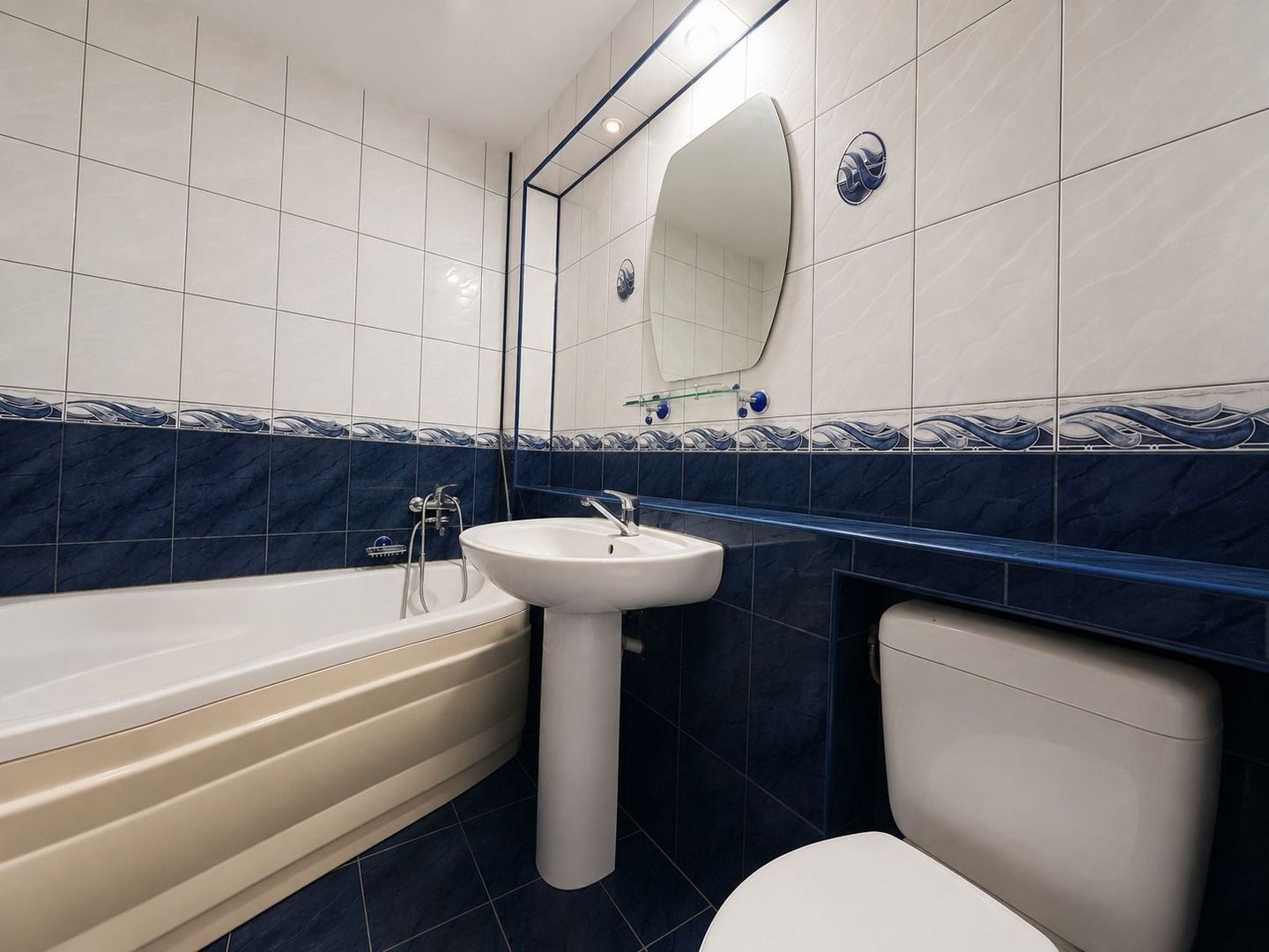 Apartament cu 4 camere de vânzare Coiciu - Poză 9