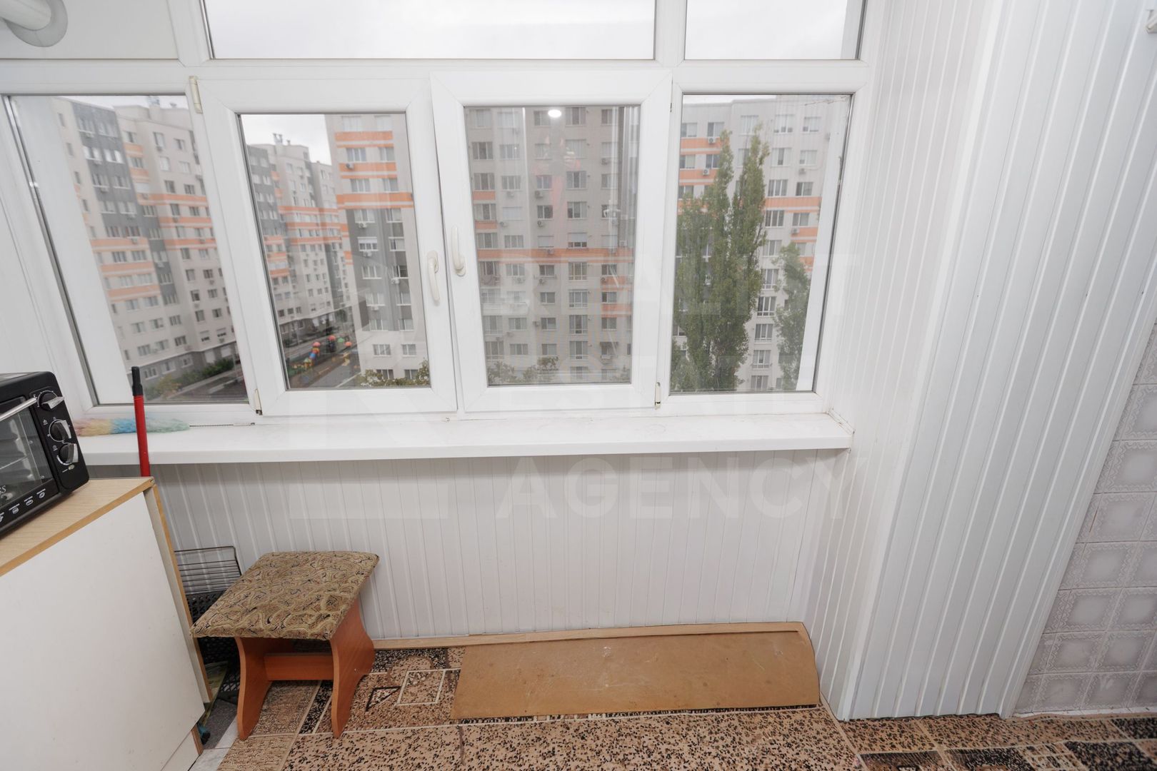 Vânzare, apartament, 3 camere, strada Miorița ,Centru. - Poză 9
