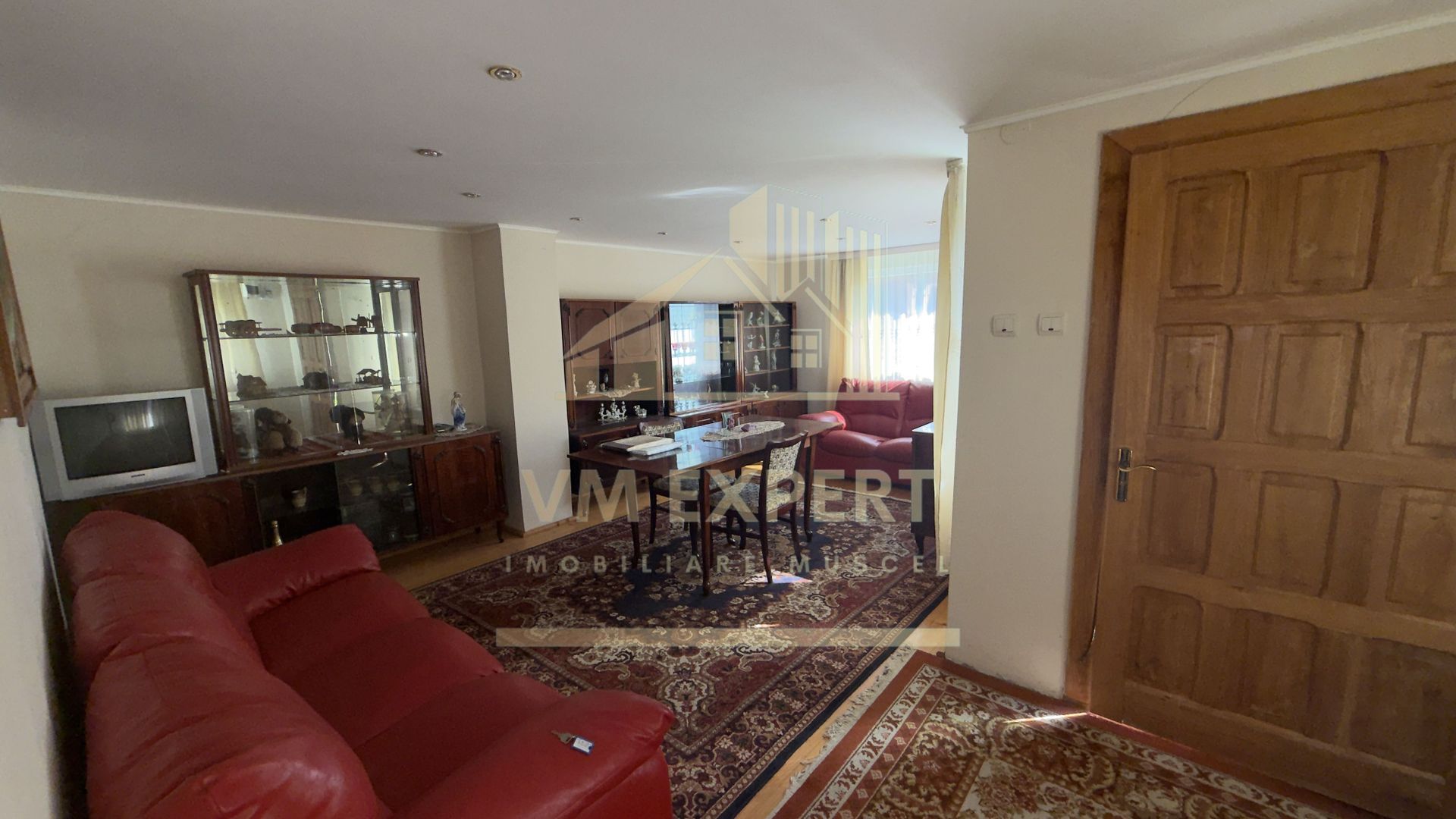 CASĂ 4 CAMERE TEREN 1316 MP LEREȘTI ARGEȘ - Poză 19