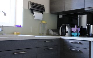 Birou mobilat si utilat, Complex Studentesc; centrala proprie. - Poză 14