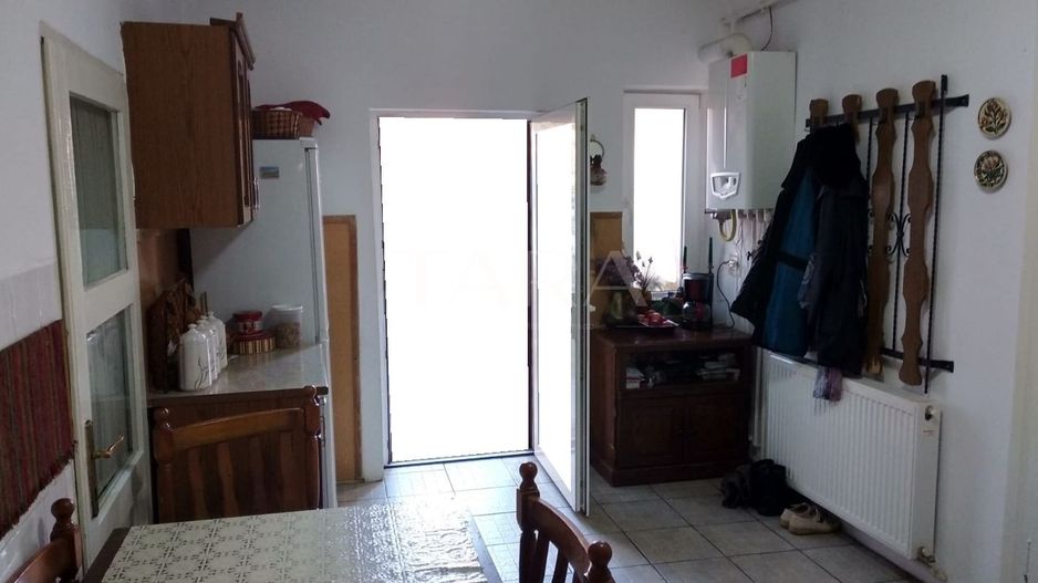 Casă / Vilă cu 2 camere de vânzare în zona Ultracentral - Poză 3