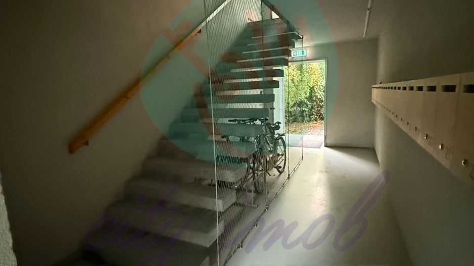 Apartament cu 2 camere, tip duplex, cu design industrial și personalitate - Poză 5