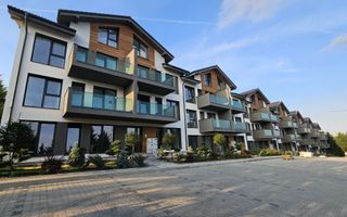 Apartament modern 49.7 mp utili 2 camere si curte 50 mp in Da Vinci - Poză 1