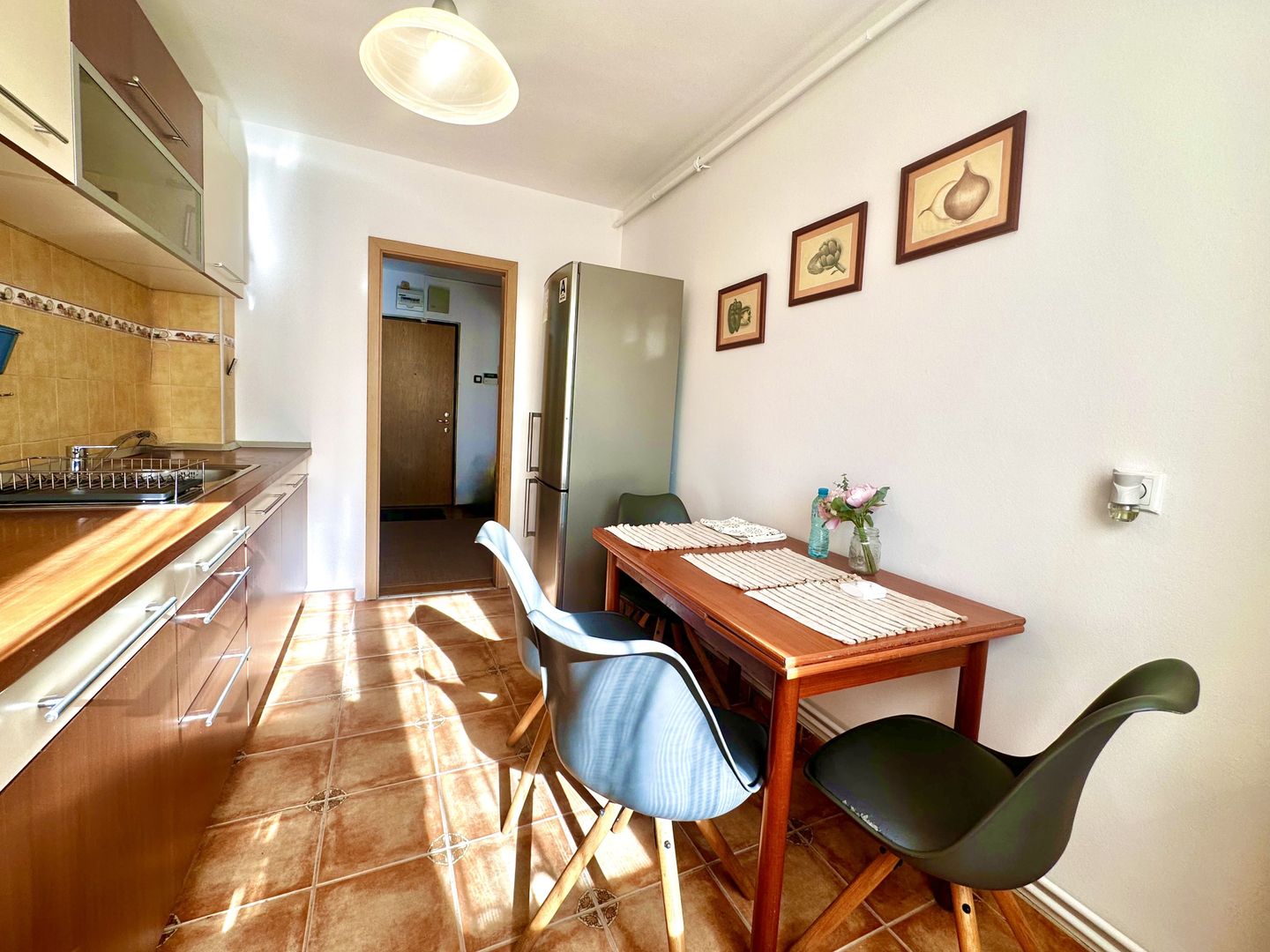 De închiriat apartament cu 4 camere în zona Take Ionescu - Poză 10