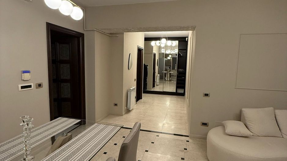 AP. 2 CAMERE PIATA SUDULUI, BLOC NOU - 80 MP, METROU 8 MINUTE, LUX - Poză 3