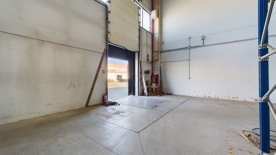 Spațiu industrial cu birouri - Zona Șagului - Poză 6