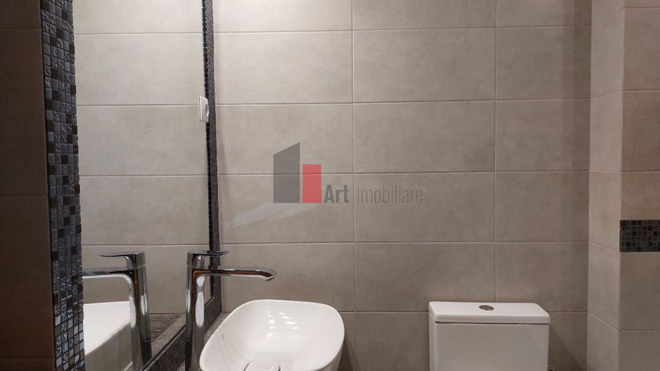 Apartamentul "COBERTURA",  PENTHOUSE "PIATA SPANIEI", TERASA 63 mp, CONSOLIDAT - Poză 46