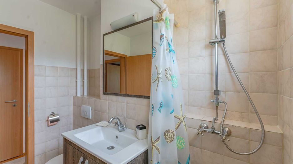 Apartament mobilat si utilat cu loc de parcare - Poză 12