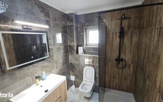 Casă modernă P+M cu vedere panoramică spre lac, Ciurbești, Miroslava - Poză 12