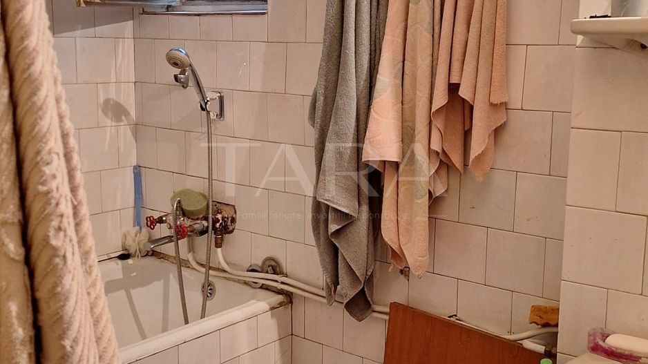 Apartament cu 4 camere decomandat în cartierul Mănăștur, Cluj-Napoca. - Poză 8