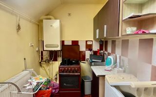 Apartament 1 Camera, 26mp, Centrala Proprie, 2006, Soarelui, Comision 0 - Poză 2