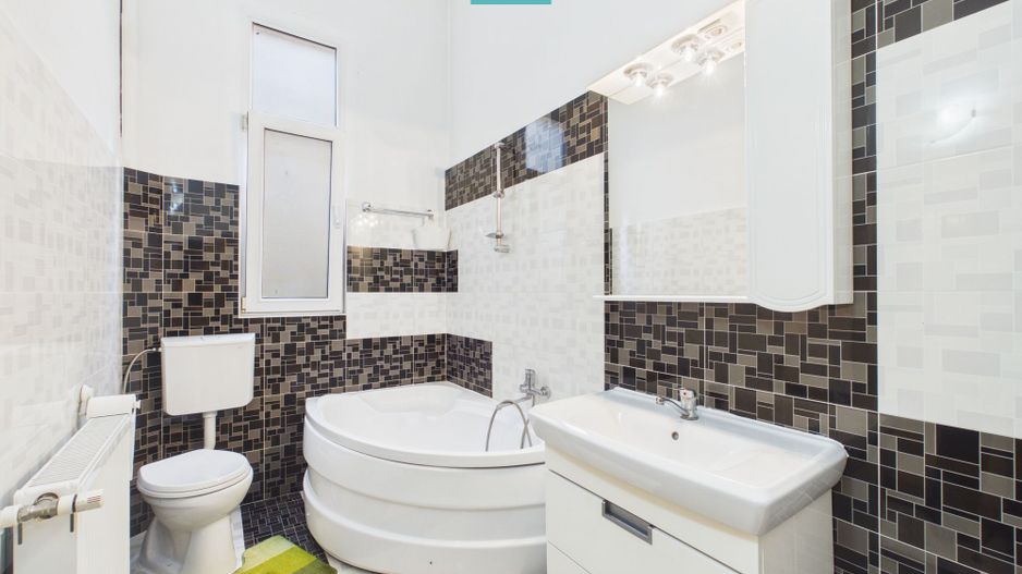 Apartament generos cu 3 camere – Zona Centrală - Poză 13