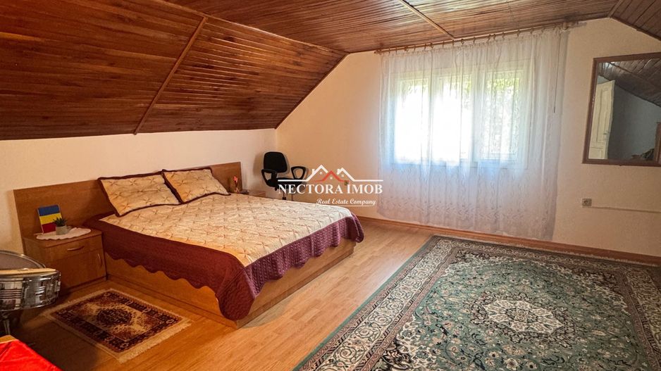 NECTORA IMOB-Casa cu etaj, mobilata, utilata, Episcopia, cu livada - Poză 12