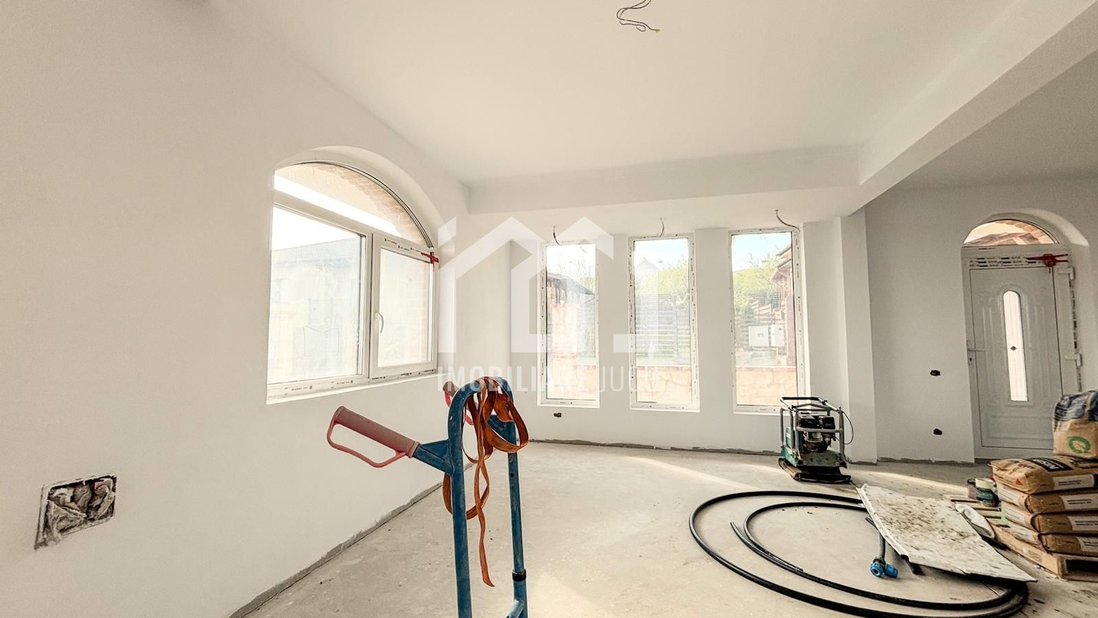 Casa Individuala 4 camere, 135mp, teren 450mp, Zona Linistita, Dezmir - Poză 9