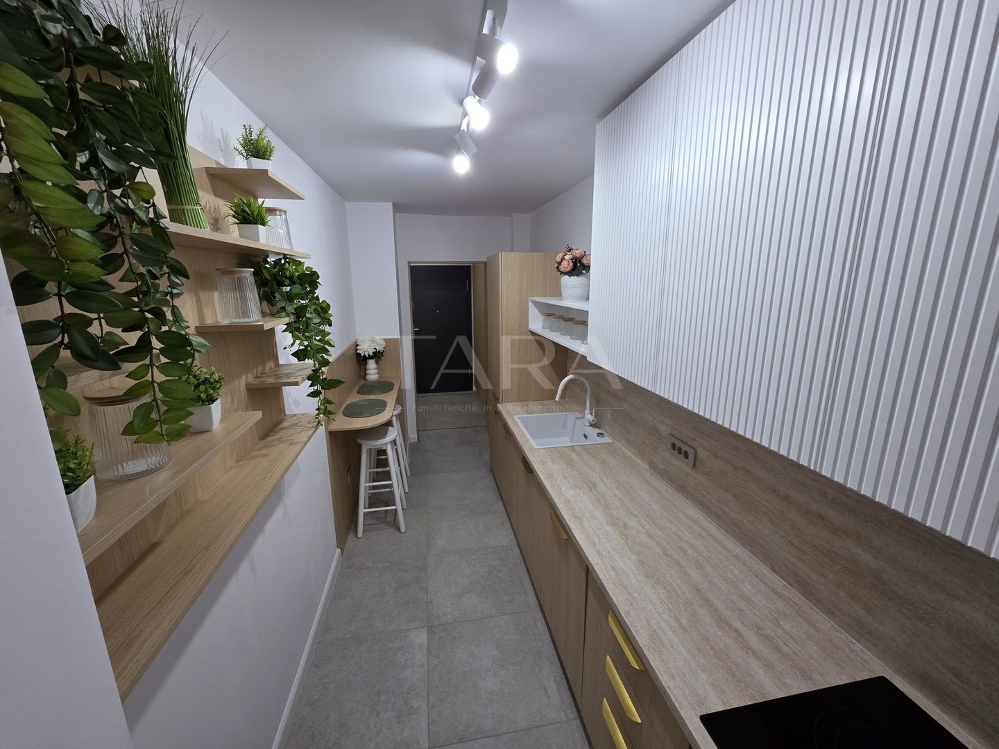 Apartament elegant cu terasă și finisaje premium – gata de mutare. - Poză 7