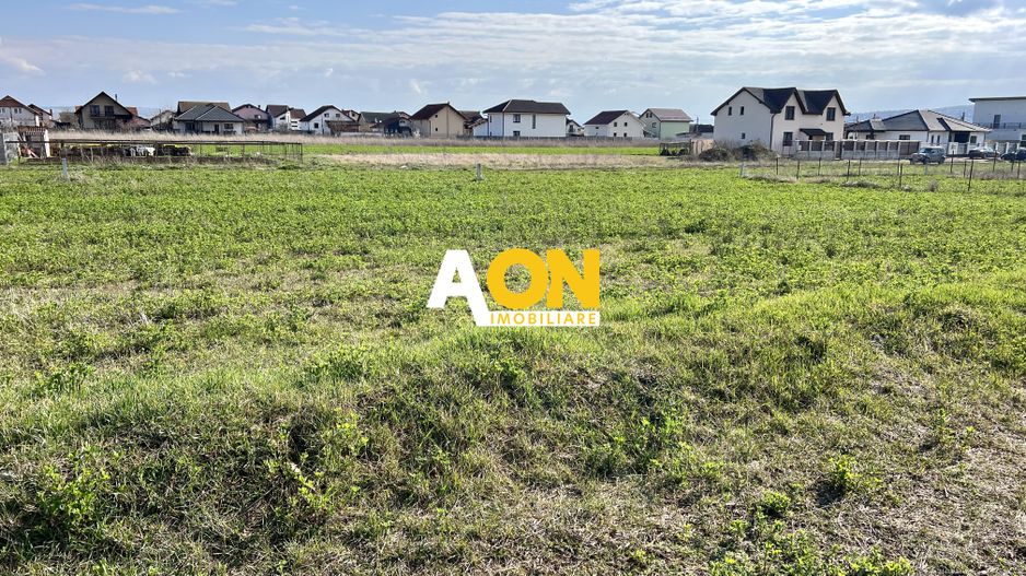 Teren intravilan constuibil de vanzare, toate utilitatile - Poză 1