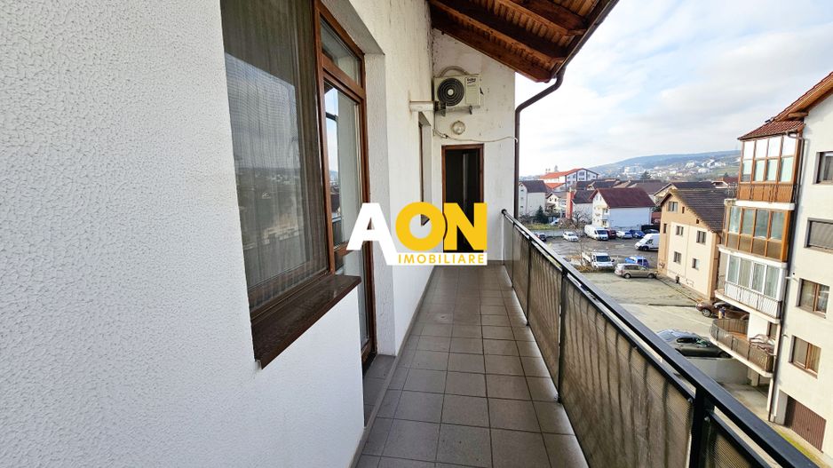 Apartament 4 camere, 3 bai, 137 mp utili, cu garaj, Cetate, zona Piata - Poză 4