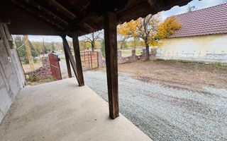 Oportunitate investitie: două reședințe de vacanță/ cabane 3940mp teren - Poză 8