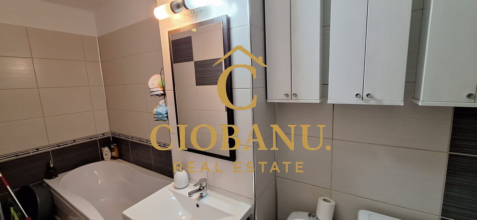 Apartament etaj 3/8 decomandat zona 1 Mai-Sara de vanzare - Poză 5