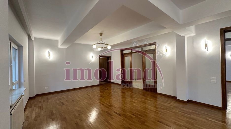 Inchiriere - 4 camere Renovate Integral - Primaverii - Poză 3