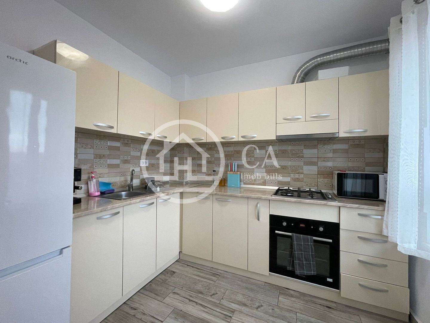 Apartament cu 1  camere de vânzare în zona Victoria Residence, Oradea - Poză 6