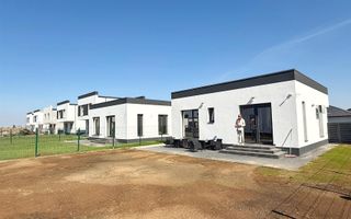 Casa individuala parter ||3 camere 2 bai+dressing||teren 330 mp || 2 minute STV - Poză 2