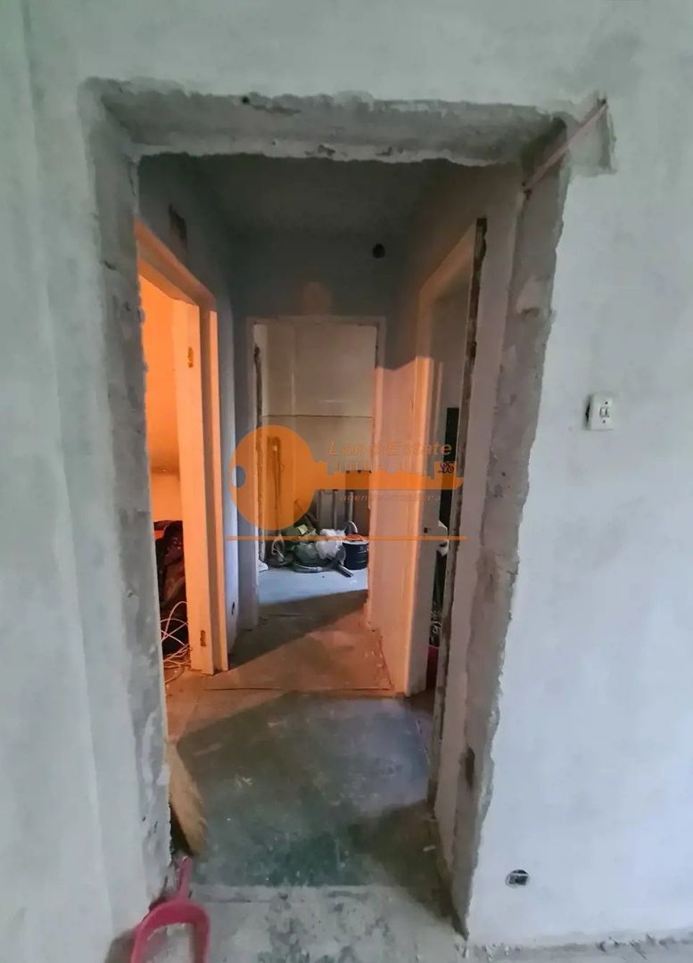 Apartament cu 2 camere in zona Drumul Taberei-Parc - Poză 5
