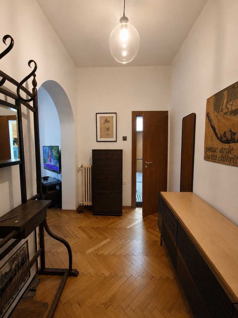 Apartament 2 cam. de vânzare - Piata Victoriei - renovat premium,bloc consolidat - Poză 3