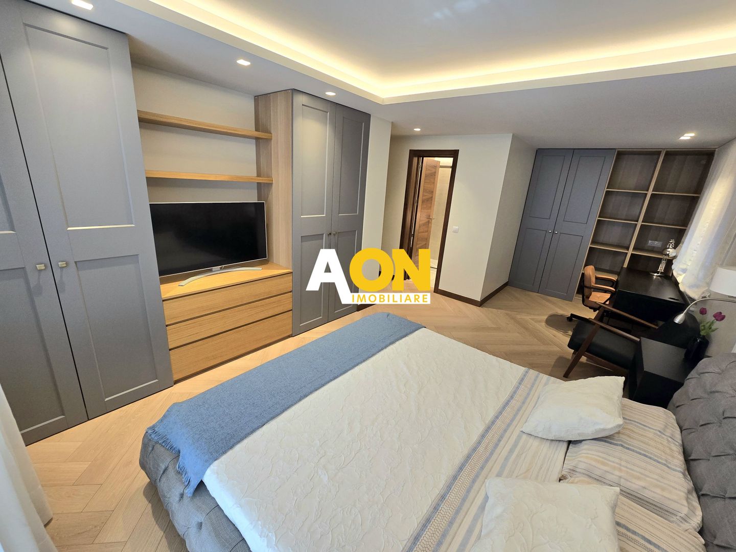 Apartament 3 Camere, Superfinisat, Zona Centru, cu Garaj - Poză 6