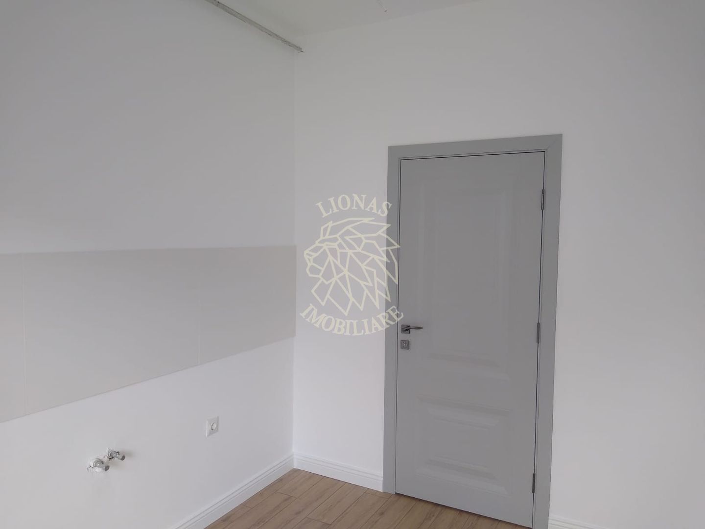 Apartament Nou 2 camere 58 mp-Ultrafinisat-etaj 2-Zona Sanovil - Poză 5