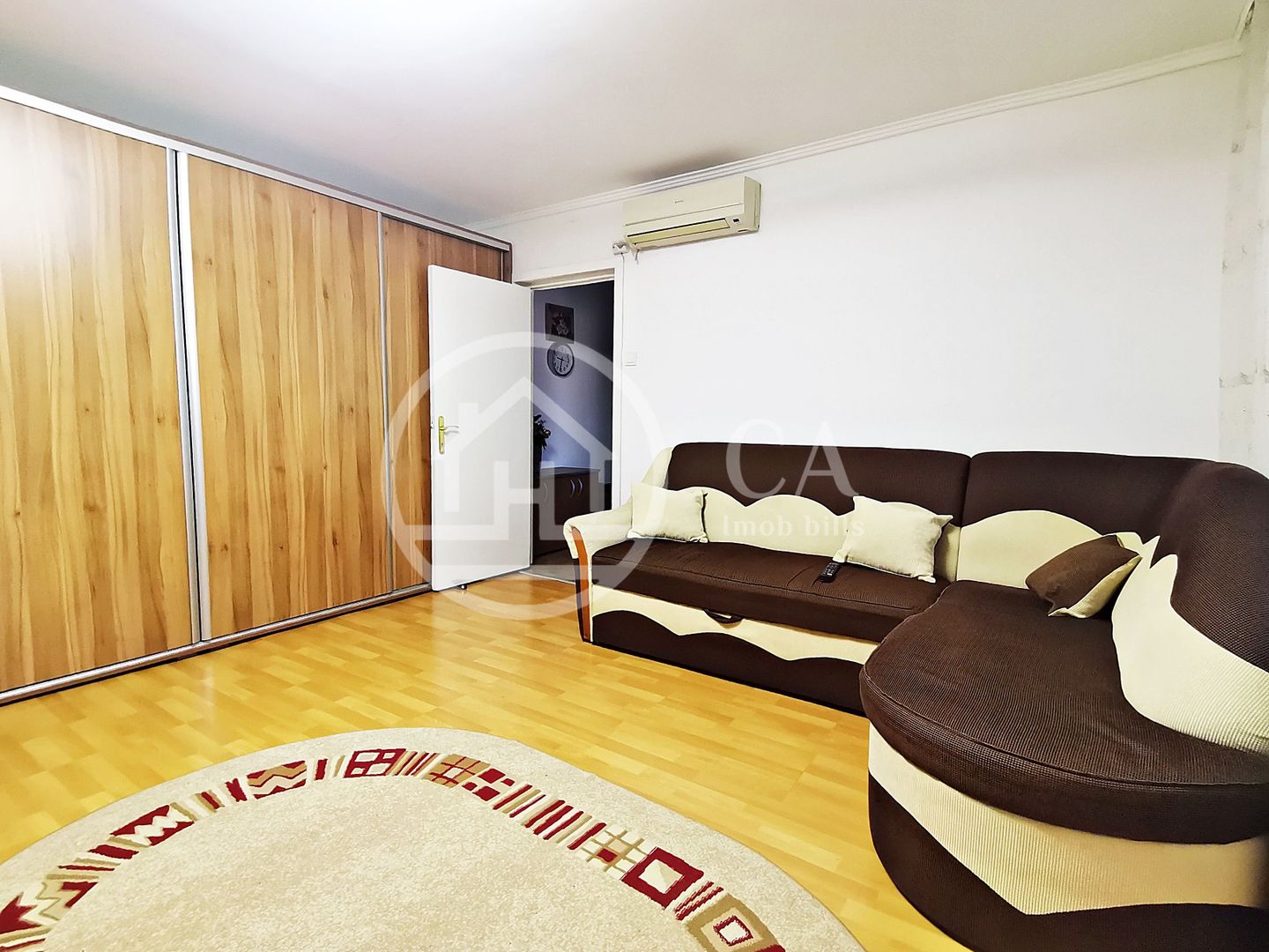 Apartament cu 4 camere de vanzare in Nufarul, Oradea - Poză 3