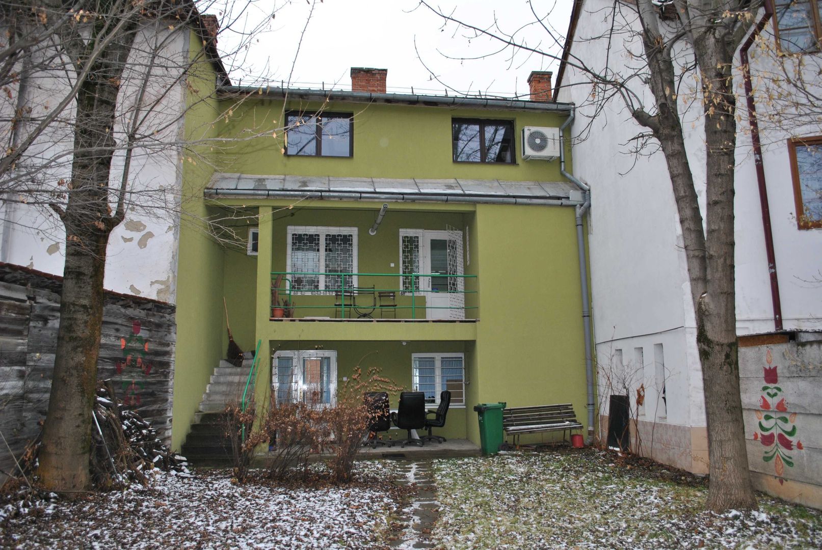 Casa in zona centrala Brasov - Poză 1