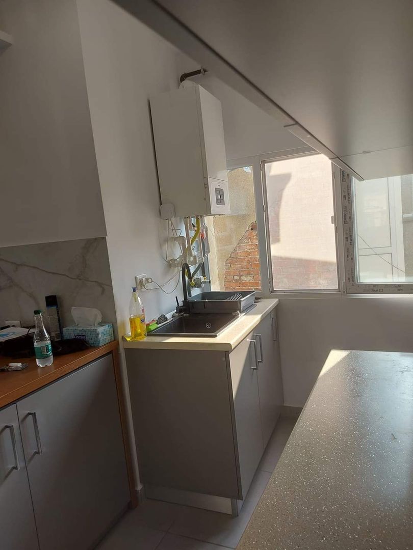 Apartament cu 4 camere  superb (100mp) - Poză 6