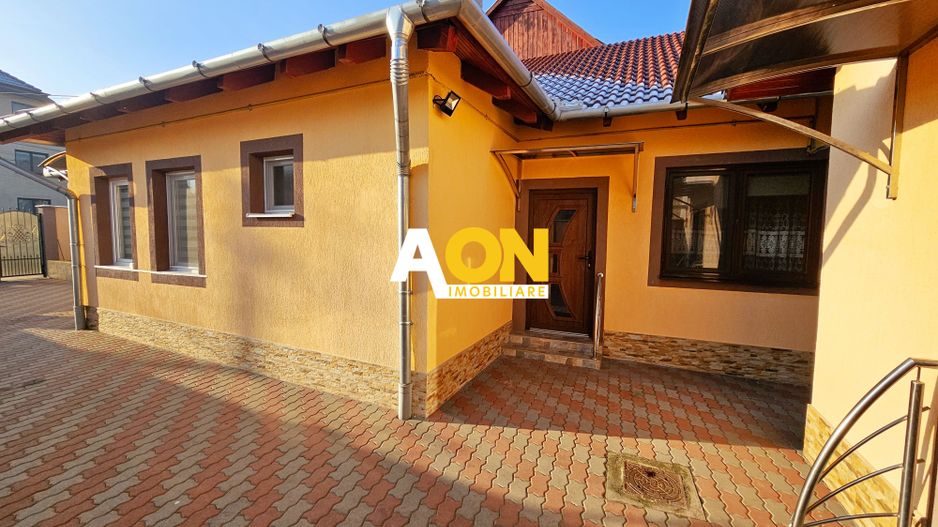 Casă 4 camere, renovată, mobilată, utilată, 410 mp teren, zona Centru - Poză 9