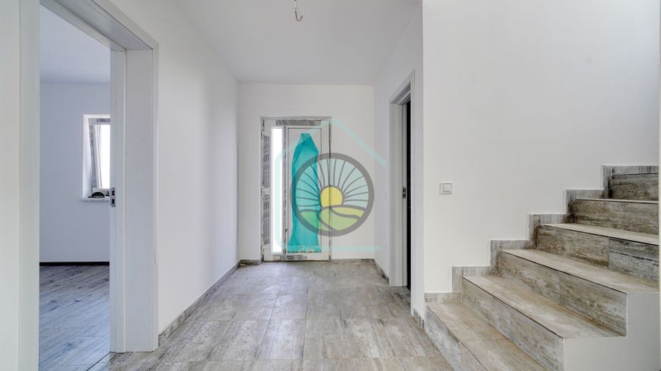 CASA  5 CAMERE IZVOR-TARLUNGENI - Poză 12