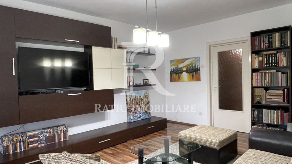 Apartament cu 3 camere | Etaj intermediar | Dacia | Oradea - Poză 3
