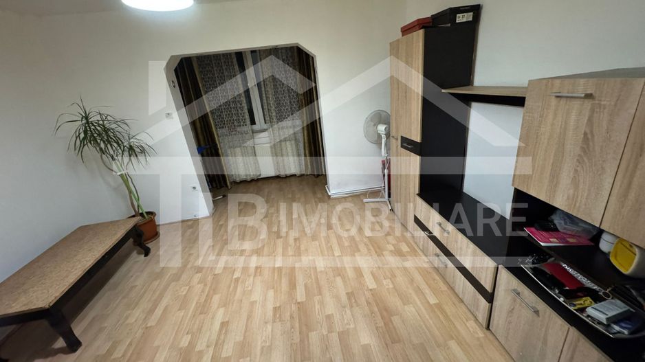 Apartament cu 3 camere, 54mp, Zona Dambu Pietros - Poză 1