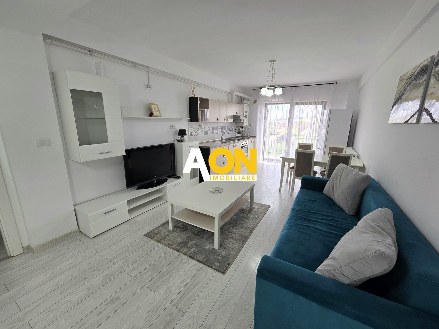 Apartament cu 2 Camere, Bloc Nou, Etaj Intermediar, Zona Cetate - Poză 1