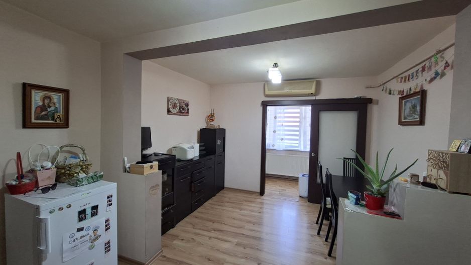 Apartament cu 3 camere - 70mp - Zona Aradului - Poză 5