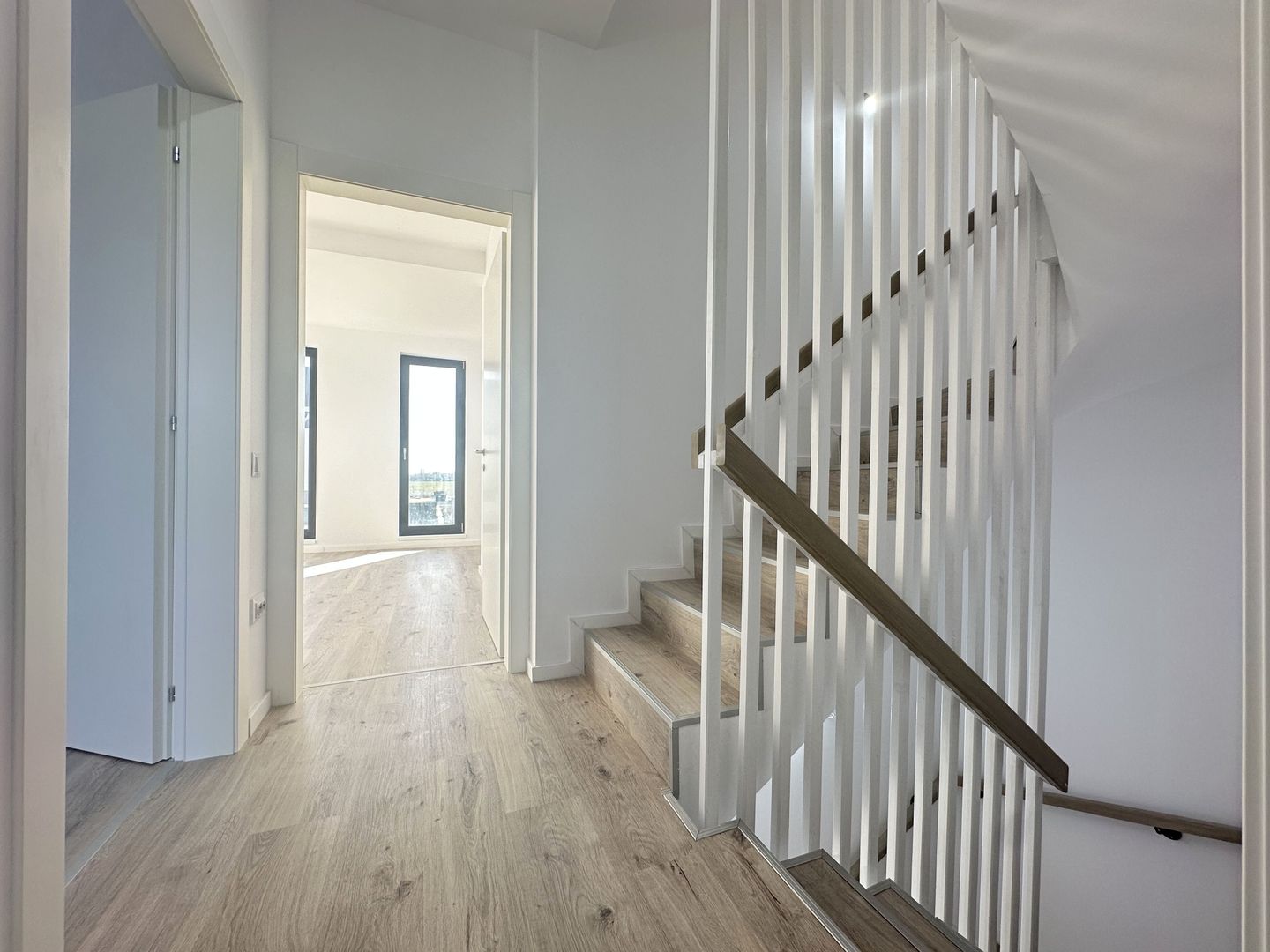 Casa ta ideală în Pipera  Liniște confort și parcare dublă - Poză 39