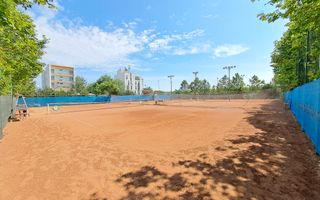 Teren intravilan 3707 mp - Aviatiei - Poză 2