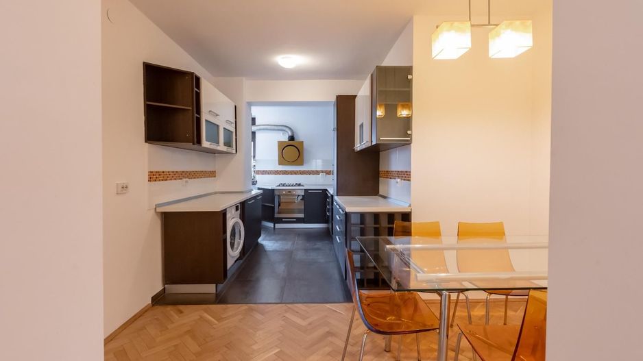 Apartament spatios cu garaj in zona Bogdanesti - Poză 15