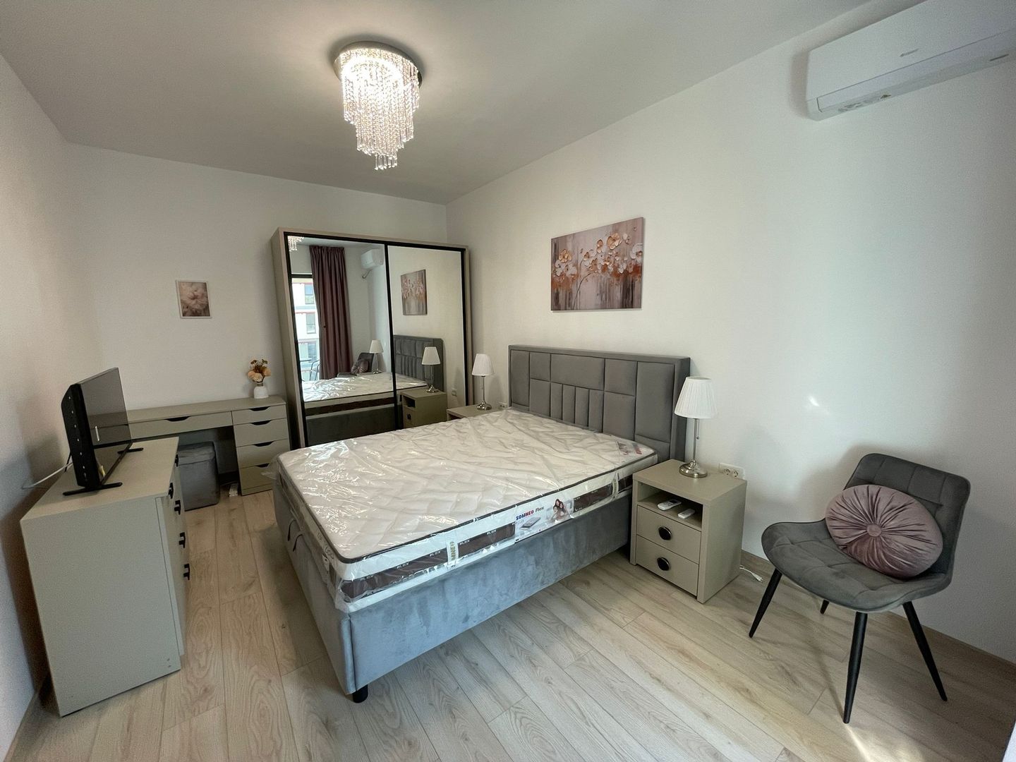 Studio superb de inchiriat, Exigent Plaza faza 5,  prima inchiriere - Poză 1