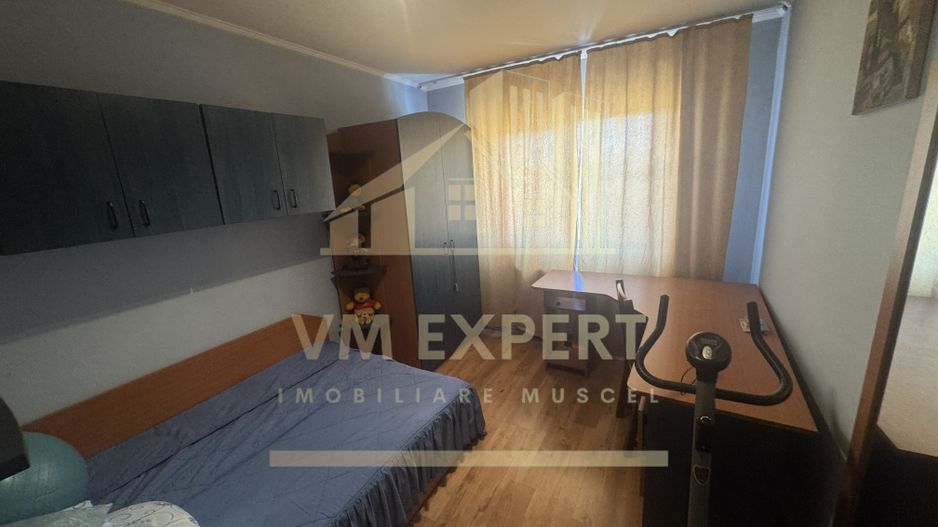 APARTAMENT 3 CAMERE ETAJ 4 GRUI CAMPULUNG - Poză 34
