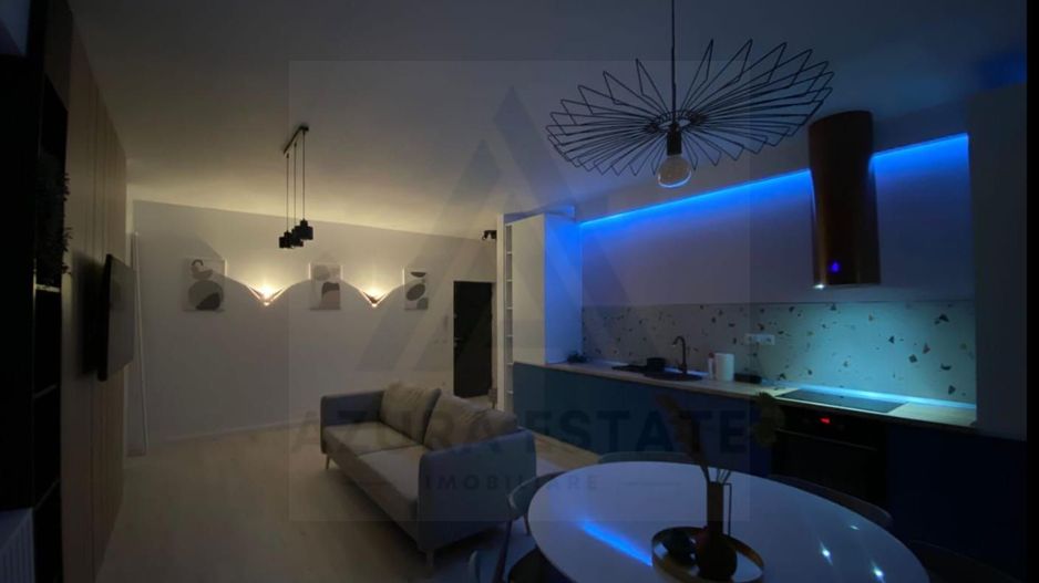 Apartament modern 3 camere balcon 5 mp utili si parcare zona Centrala - Poză 3