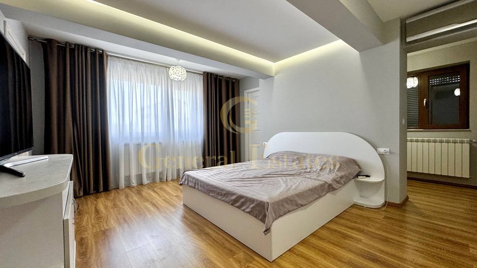 Vânzare apartament cu 3 camere - 130 m.p - în Zona CUG, Iași. - Poză 12