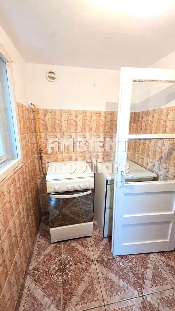 CASĂ INDIVIDUALĂ cu teren 272 mp, VASLUI - zona CARTIER; - Poză 11