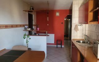 De vânzare – Apartament 3 camere | Renovat/ Focșani/VN, Zonă centrală - Poză 2