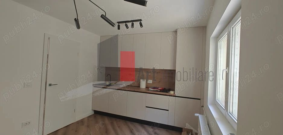 Apartament lux 4 camere | Metrou | 2 Bai | Zona linistita - Poză 1