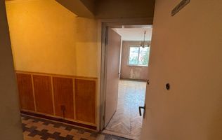 Apartament cu 3 camere (Reghin)